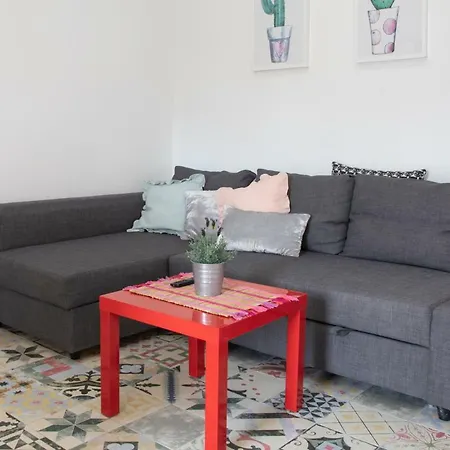 Lora Apartment *