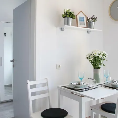Apartment Lora