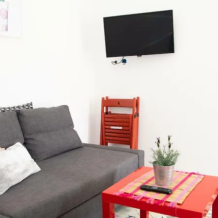 Apartment Lora *