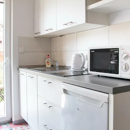 Lora Apartment *
